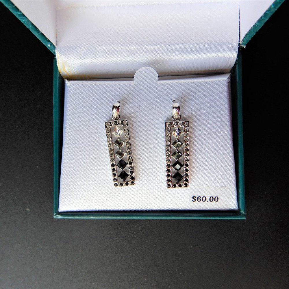 Silver plated earrings with genuine crystal (in white, lilac and black)